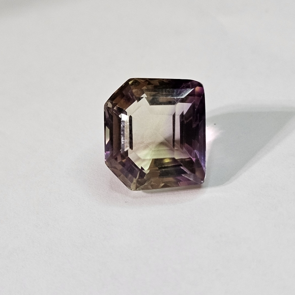 Fancy Violet & Yellow Ametrine Gemstone 10.92 Carats! ⚡️ - Picture 5 of 6
